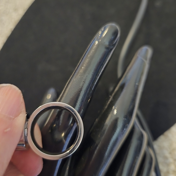 18kwgp Dubai Jewelry. Silver Ring with Pink Gemstone - Picture 5 of 7